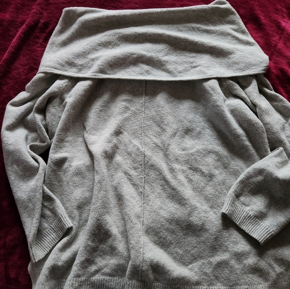 Womens J.jill Oversized Cowl Neck - Picture 5 of 9